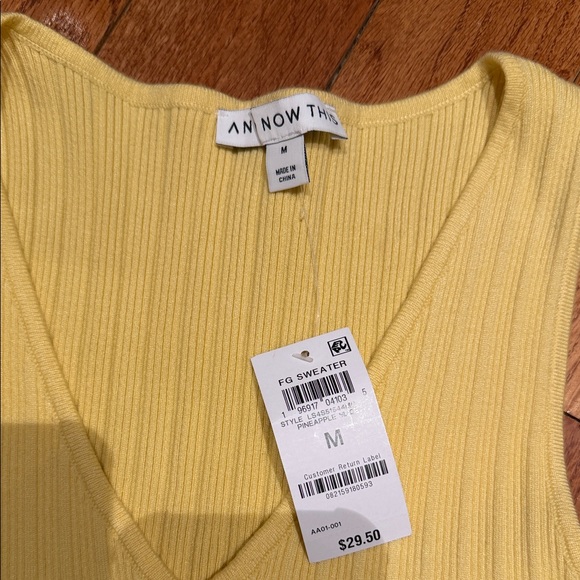 Vibrant Yellow Ribbed Tank Top - Picture 2 of 3